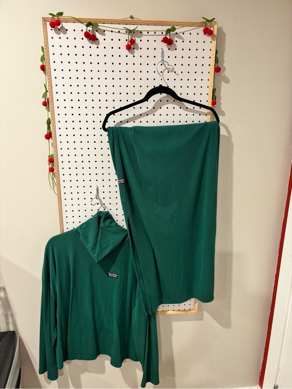Women's Emerald Green Skirt - Classic Solid Stretch